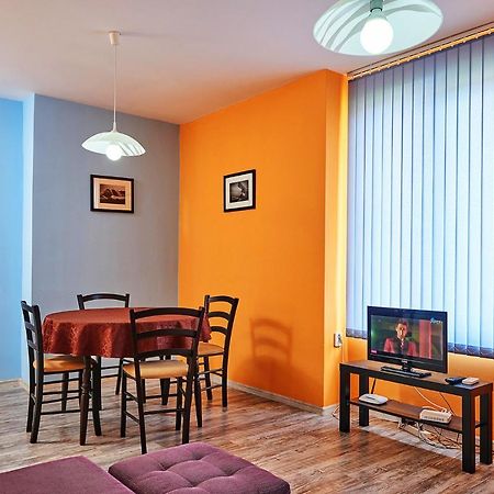 Apartments Dimitrovi Pomorie Exterior foto