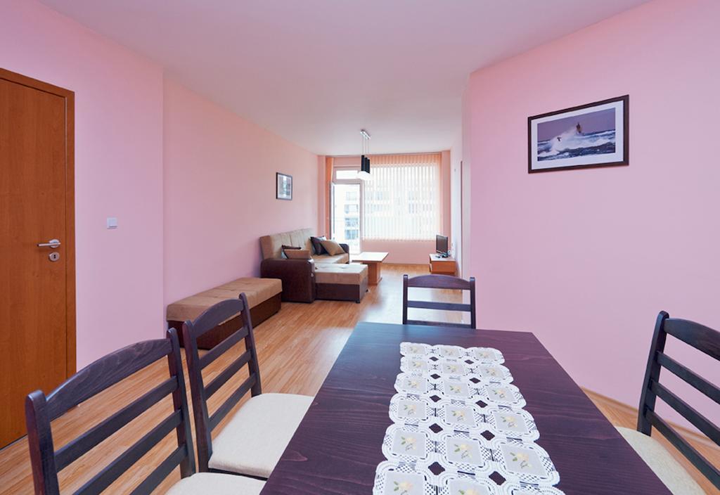 Apartments Dimitrovi Pomorie Cameră foto